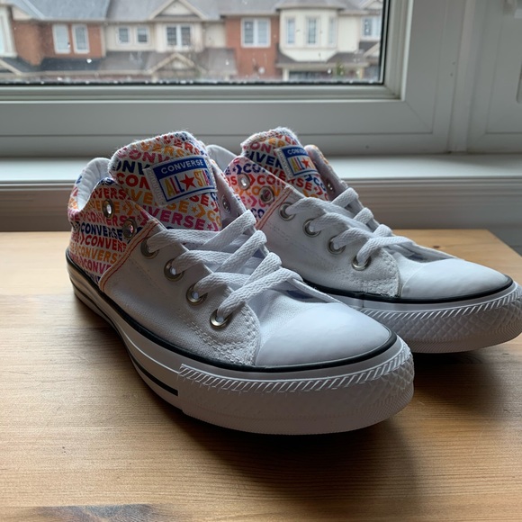 🌟SOLD🌟Converse Sneakers - NWT (new in box) - Picture 5 of 9
